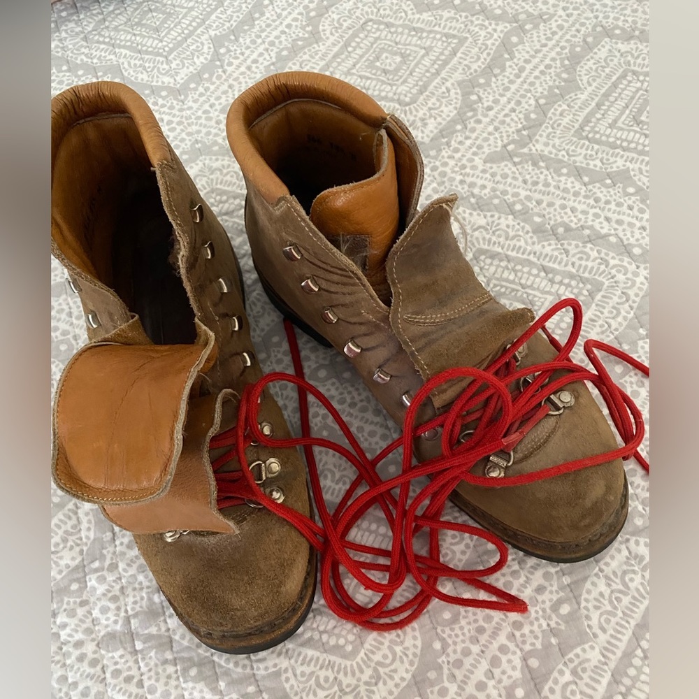 Vintage leather made in Italy men’s hiking boots steel toe red laces size 13.5